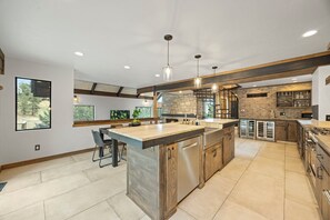 Private kitchen - Mountain Retreat - Close to Town! (Boulder)