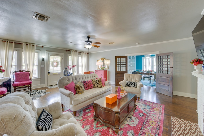 'The Pink Azalea' - Tyler Home W/ Yard + Patio! - Tyler, TX