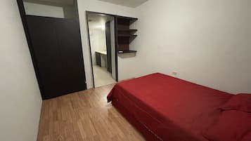 2 quartos, escrivaninha, ferros/tábuas de passar roupa, Wi-Fi