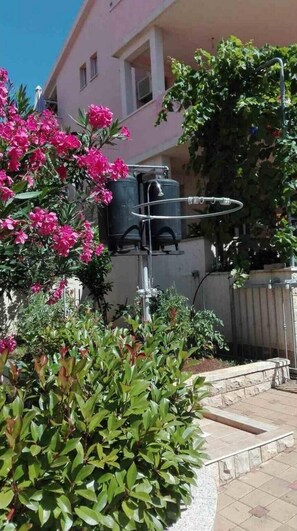 Property grounds - Apartments Marijana - one bedroom apartment A2 (Žaborić)