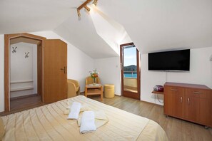 2 soverom, strykejern/-brett, wi-fi (inkludert) og sengetøy