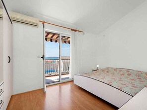 1 chambre, Wi-Fi gratuit, draps fournis