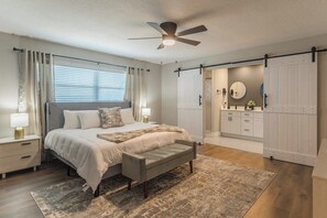 3 chambres, fer et planche à repasser, accès au Wi-Fi (inclus)