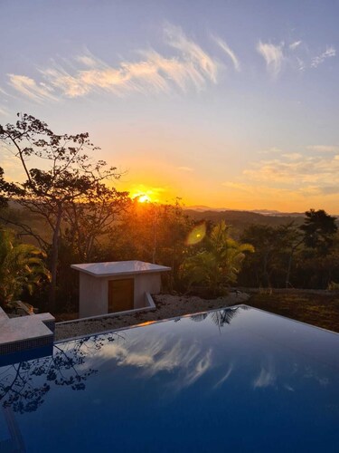 top design, Pool, View, ACs, Terrasse with Ventilator, gutes Internet, Parkplätze