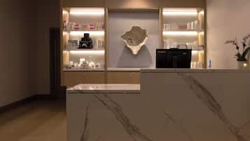 Diepe bindweefselmassages, Zweedse massages, gezichtsbehandelingen