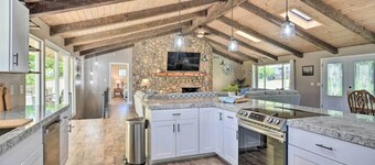 Beautiful Large close to Skiing / Wine Tasting!