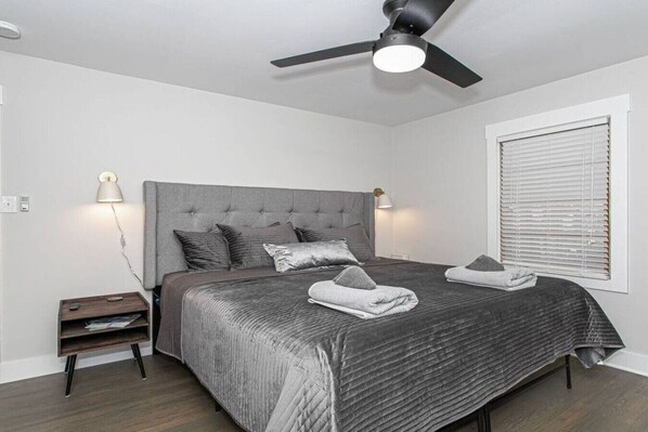 2 bedrooms, WiFi, bed sheets