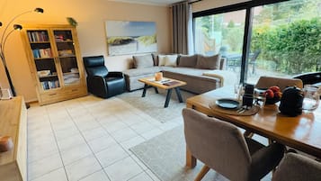 TV connectée, livres, vidéothÚque