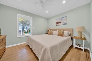 6 Schlafzimmer, Schreibtisch, kostenloses WLAN, Bettwäsche