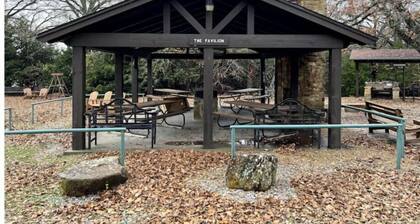 Hickory House on Lake Tawakoni