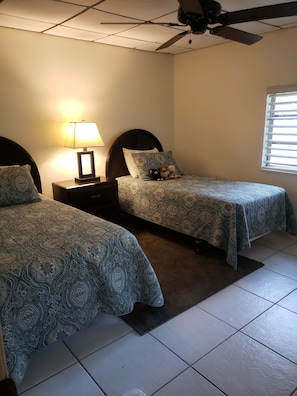 2 bedrooms, iron/ironing board, WiFi, bed sheets