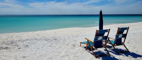 Liegestühle, Strandtücher
