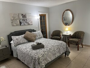 3 slaapkamers, een bureau, reisbedje, gratis wifi