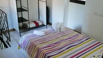 2 sovrum, strykjÀrn/strykbrÀda och sÀngklÀder