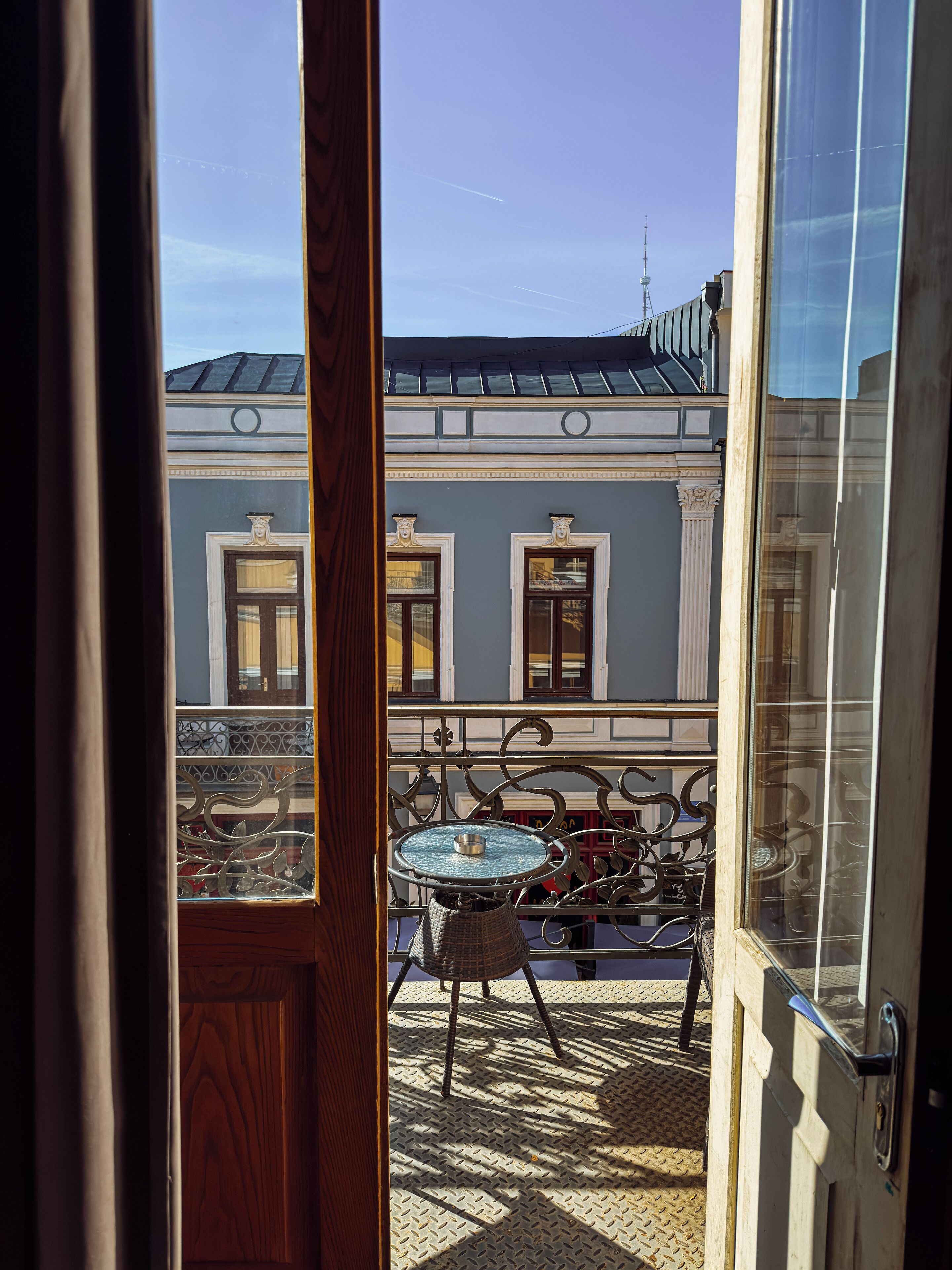 إطلالة من الشرفة