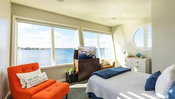 1 habitación, tabla de planchar con plancha, cuna de viaje y wifi