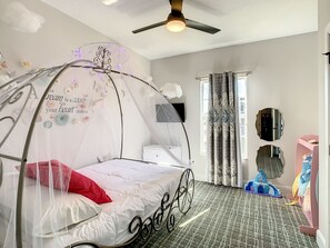 5 habitaciones, cuna de viaje, wifi y ropa de cama 