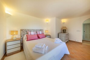 7 bedrooms, in-room safe, iron/ironing board, free WiFi - Cavall Bernat 14 - Majorca Villa by the beach (Cala Sant Vicenç)