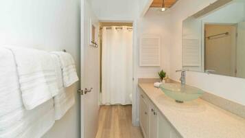 Hair dryer, towels
