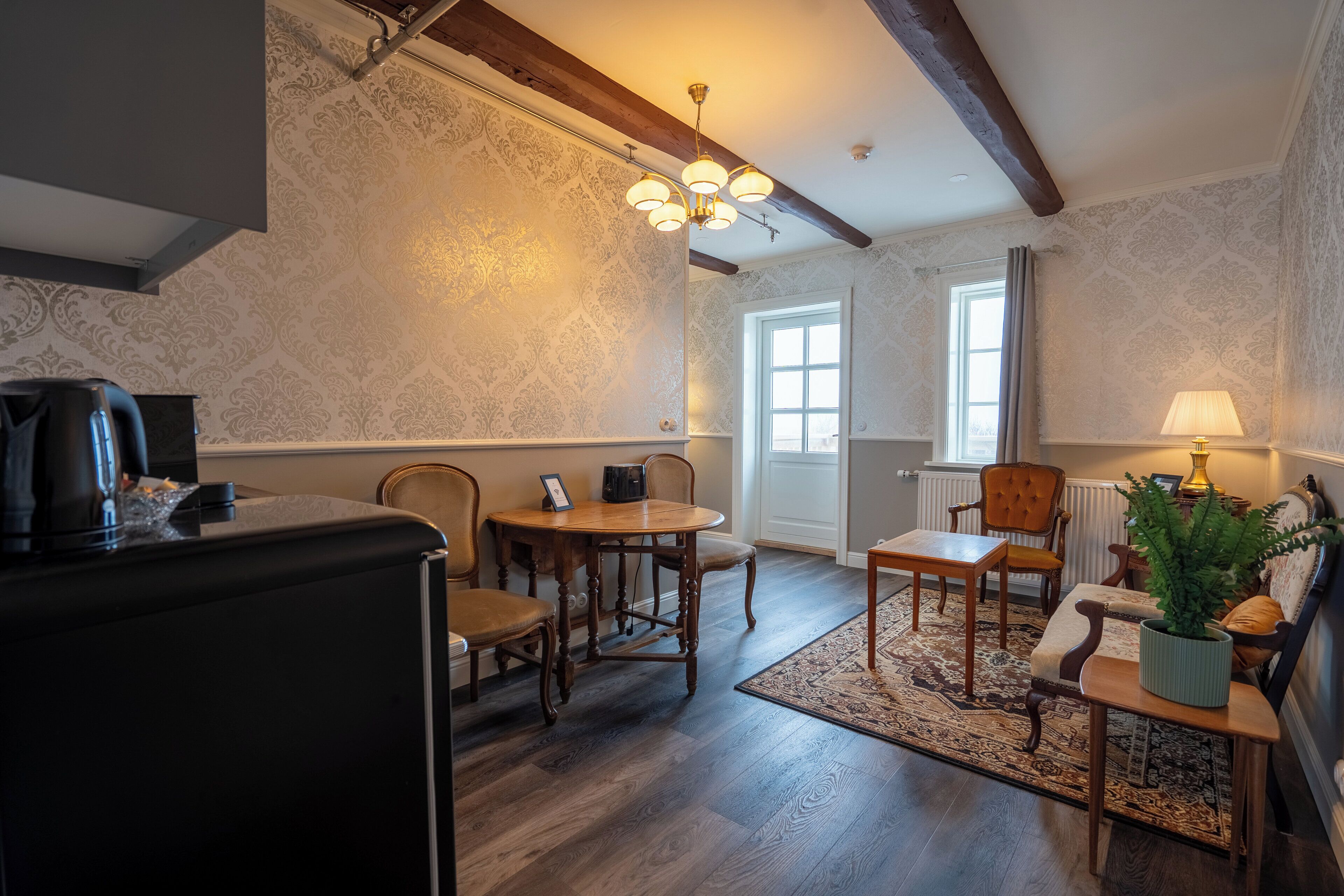 Deluxe Apartment | Premium bedding, individually decorated, individually furnished