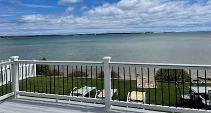 Beautiful updated house on Lake Michigan in the heart of downtown Baileys Harbor