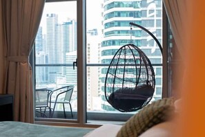 1 bedroom - Stylish Apt in Beautiful Iconic J ONE Tower (Dubai)