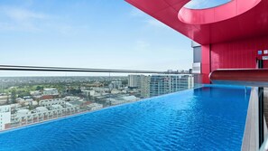 Pool - Ren - Urban Charm Residence (Adelaide)