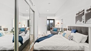 2 bedrooms, iron/ironing board, free WiFi, bed sheets - Ren - Urban Charm Residence (Adelaide)