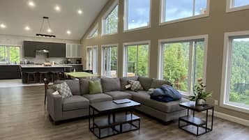 Smart TV, fireplace, table tennis, books