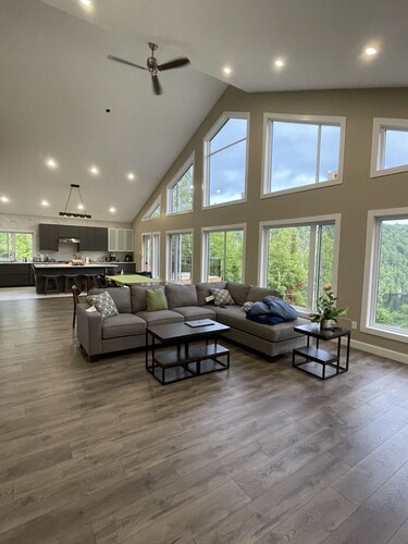 Grand Lake View Villa _Waterfront luxury 5 bedrooms