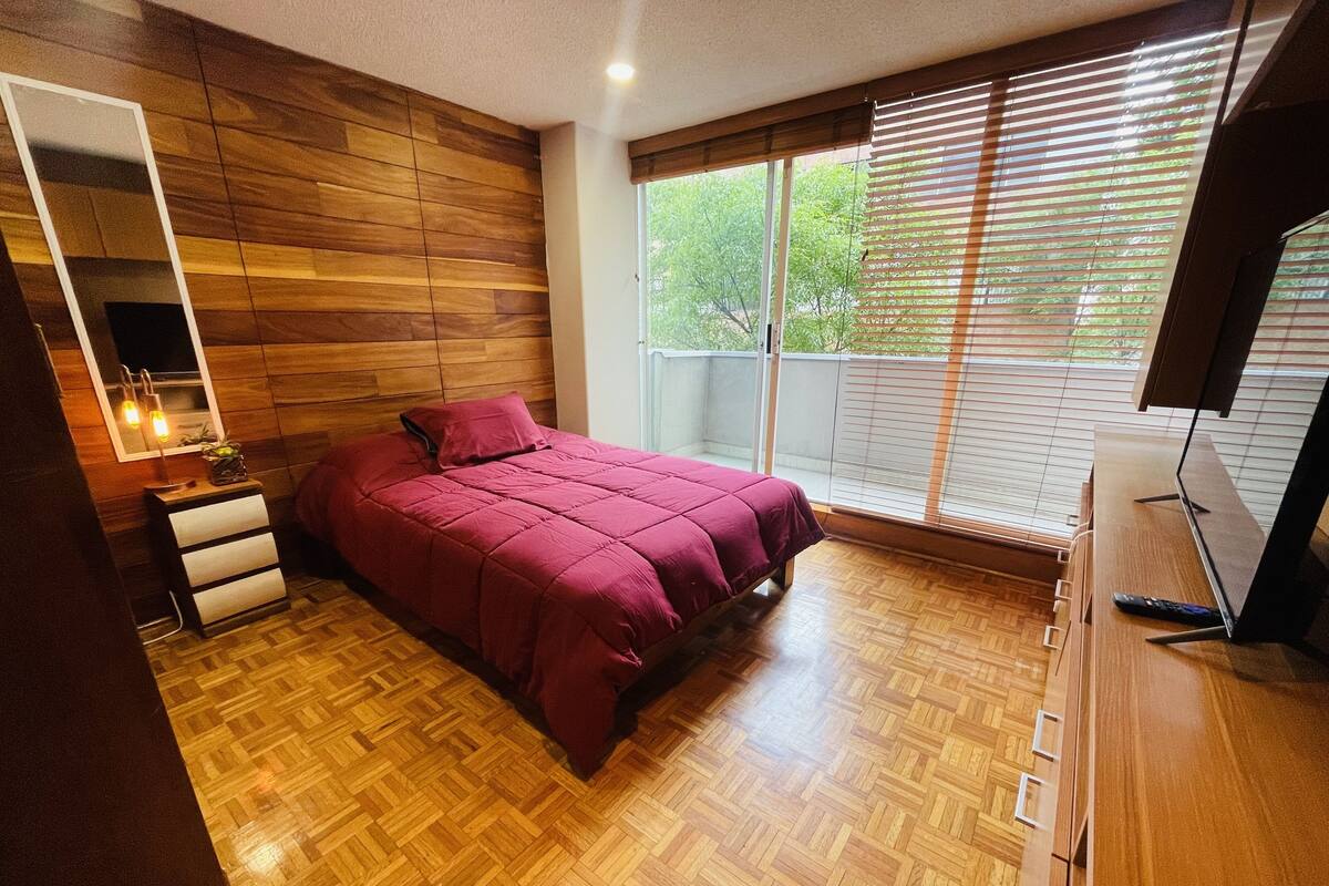 Habitación básica doble | Tabla de planchar con plancha y wifi gratis 