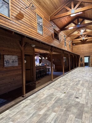 Interior - Home on 30 acres with pond (Celina)