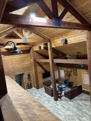 Interior - Home on 30 acres with pond (Celina)