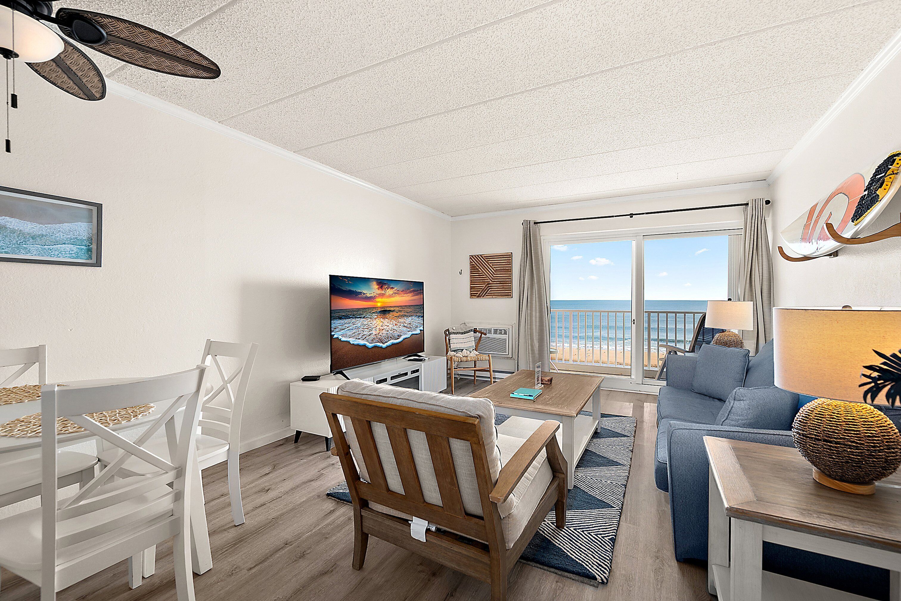 Een smart-tv en een open haard