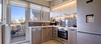 Sea & Mountain View - Family-friendly - with office