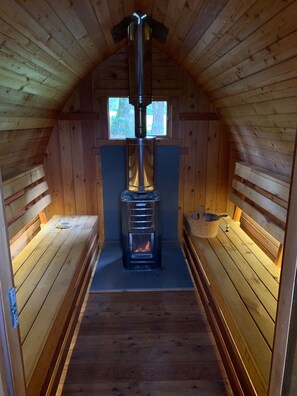 Sauna - eco-gîte with SPA in the heart of nature, horse riding, Limousin (DOMPIERRE-EGLISES)