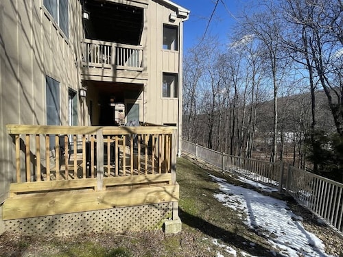 Bear Lodge, Slopeside Condo