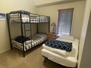 2 bedrooms, WiFi, bed sheets