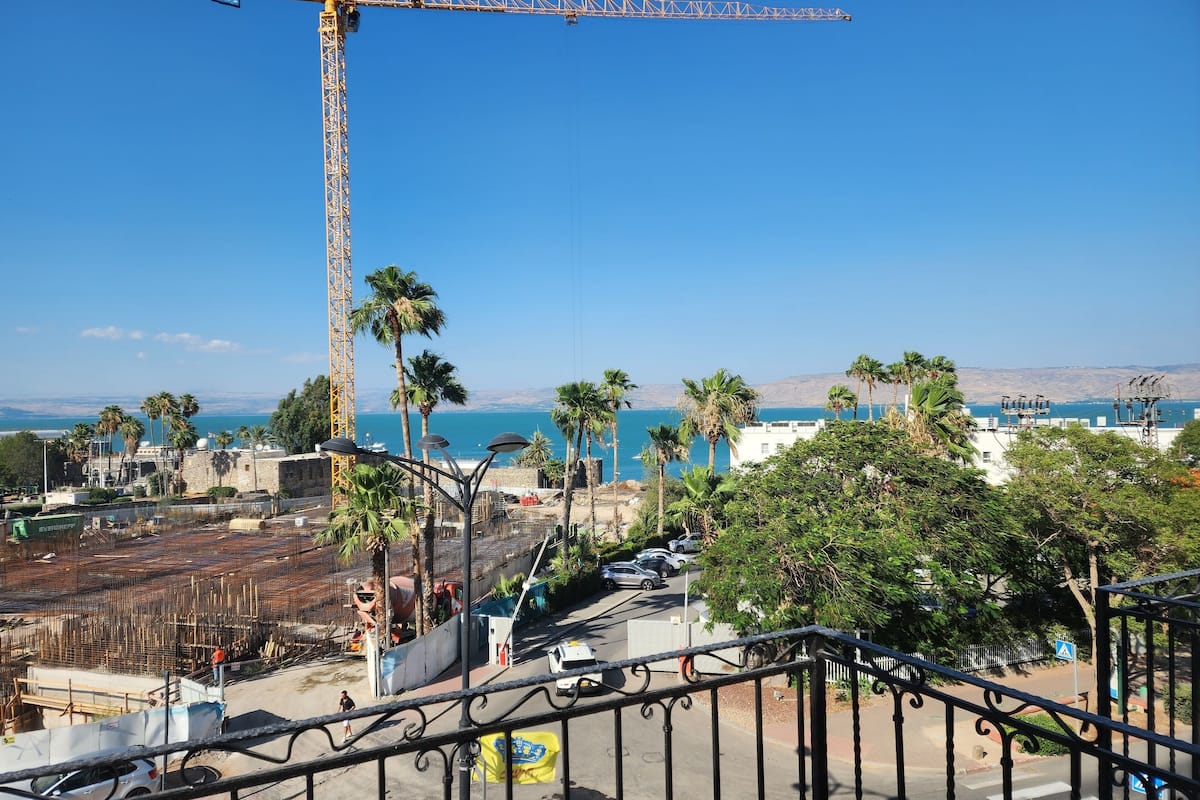 Suite Deluxe, 1 habitación, balcón, vista al lago | Vista al lago
