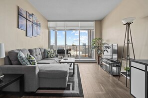 Living area - Stunning 1BR with Calgary Tower views! *Stampede!* (Calgary)