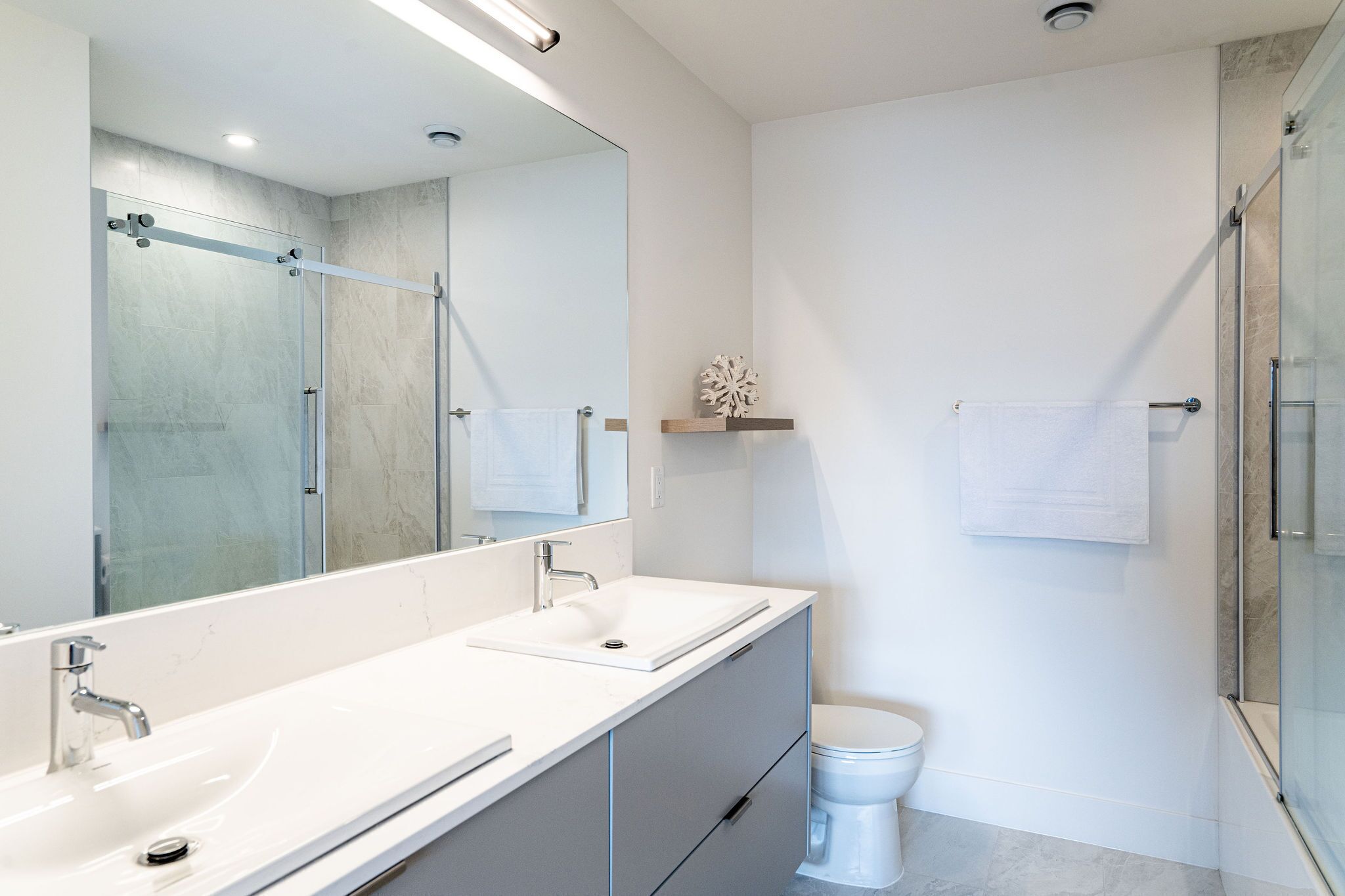 Condo | Bathroom