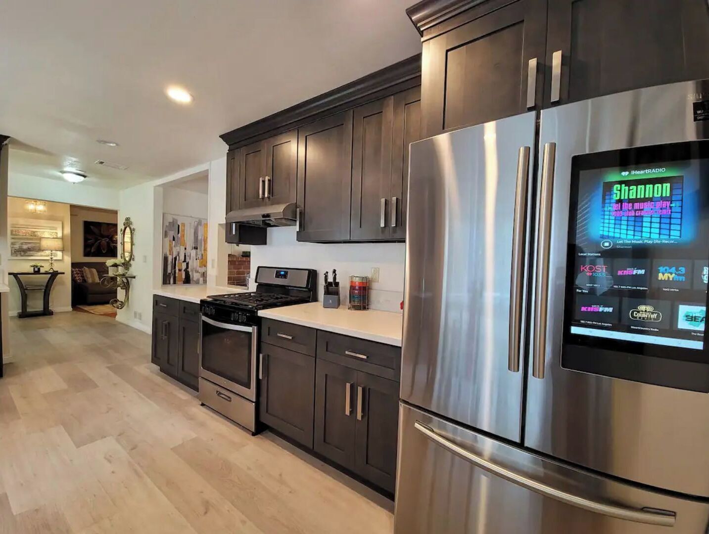 Fridge, oven, stovetop, cookware/dishes/utensils