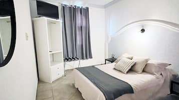 Basic Room | Individually decorated, individually furnished, free WiFi, bed sheets