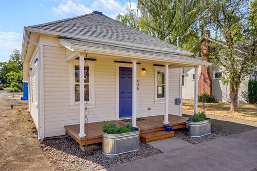 The Vine Street Cottage c1895!