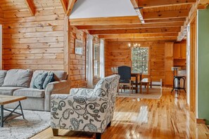 TV, fireplace, offices