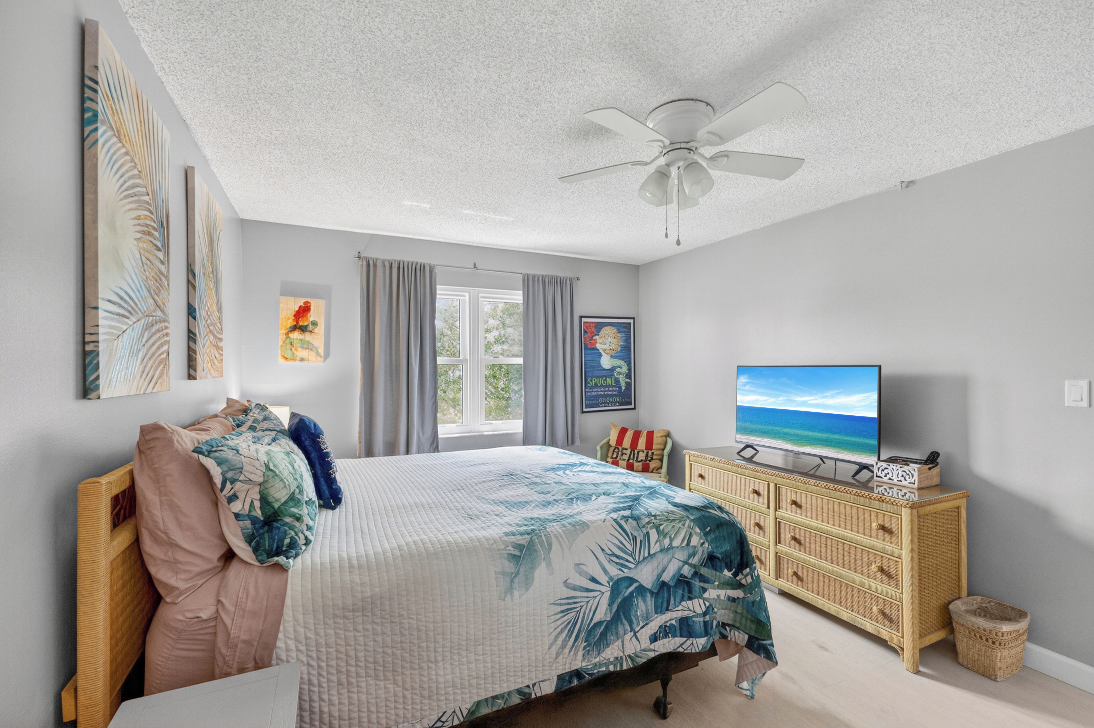 2 bedrooms, iron/ironing board, free WiFi