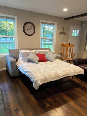 4 Schlafzimmer, Schreibtisch, Bügeleisen/Bügelbrett, kostenloses WLAN