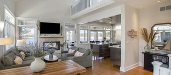 Lakefront w/ your own sandy beach! Sleeps 17. Family friendly! NO PETS