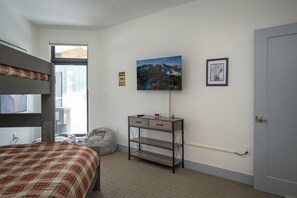 2 bedrooms, Internet, bed sheets