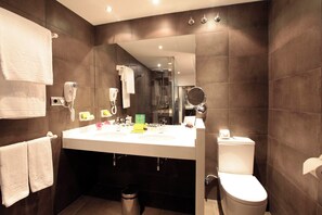 Bathroom - Concordia Barcelona (Barcelona)